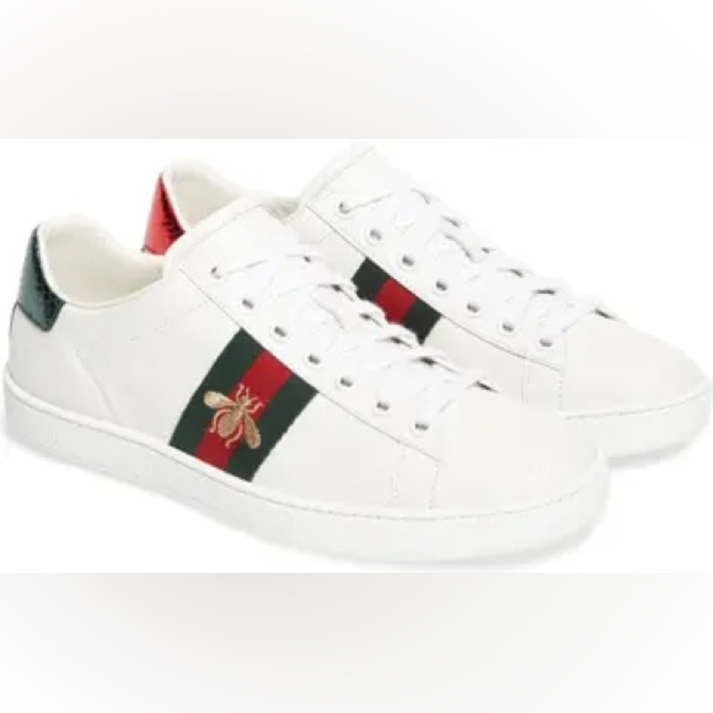 Gucci WOMEN'S ACE SNEAKER WITH BEE